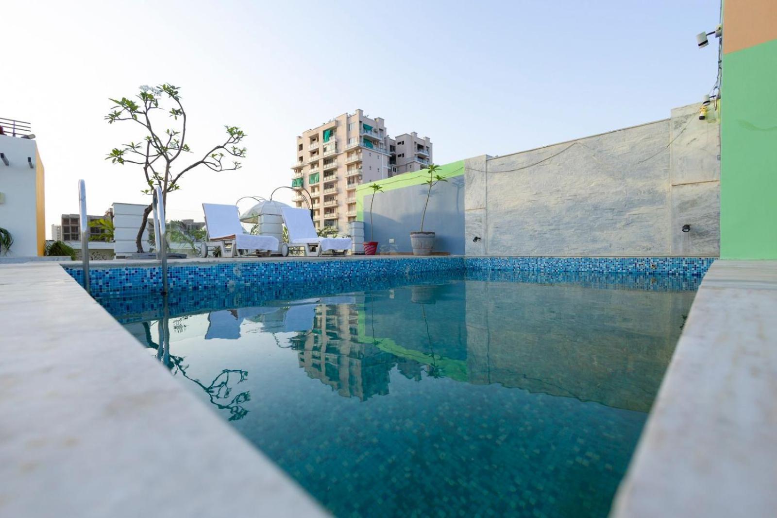 Hotel Sahibs The Lighthouse آغْرا المظهر الخارجي الصورة
